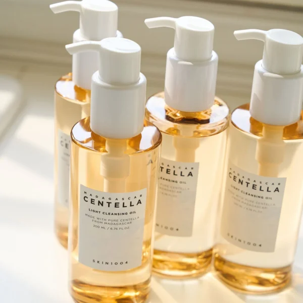 Skin1004 - Madagascar Centella Light Cleansing Oil - 200ml – Image 2