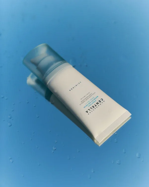 Skin1004 -Madagascar Centella Hyalu-Cica Water-Fit Sun Serum - 50ml – Image 5